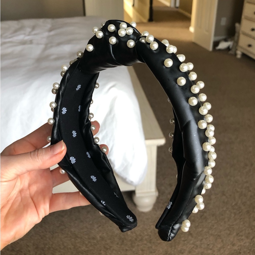 Lele Sadoughi - Jet Pearl (Leather)
